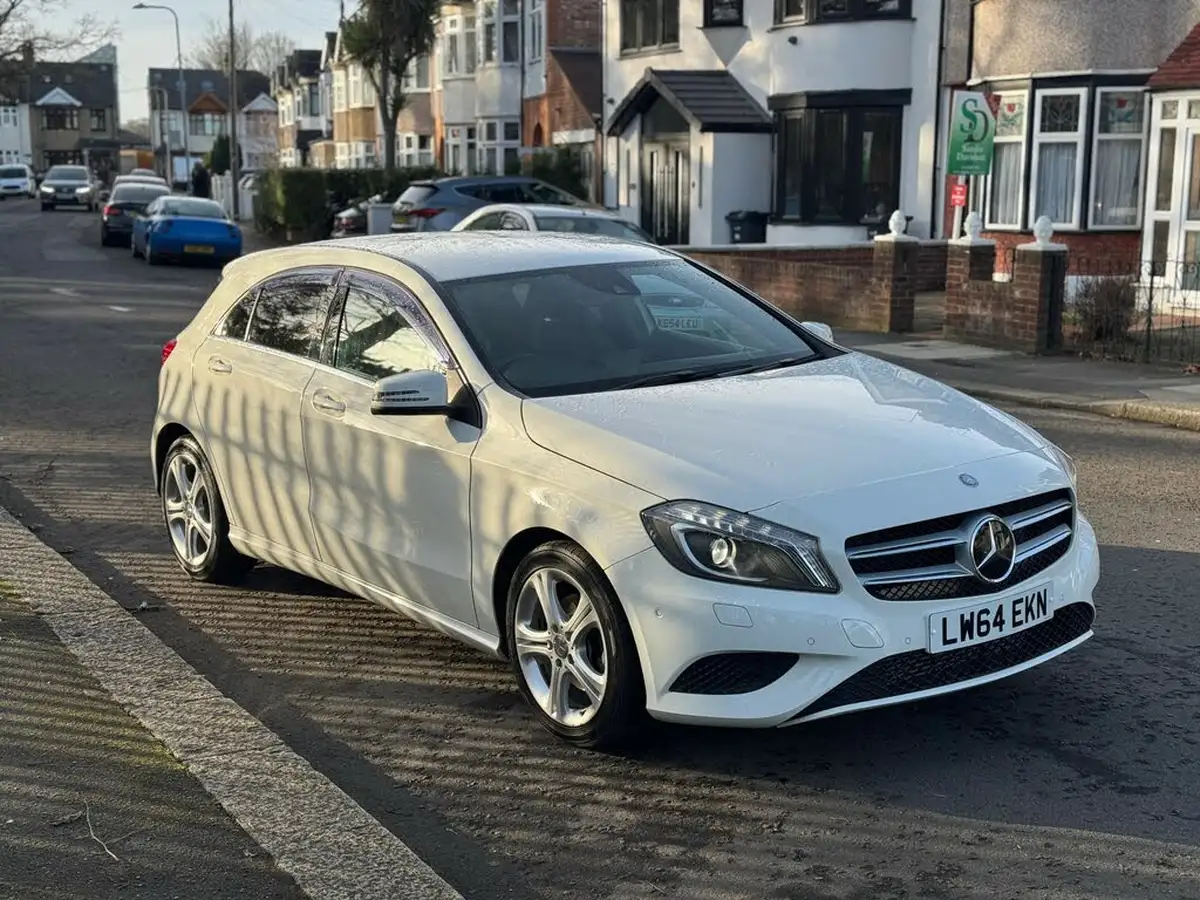 2014-mercedes-benz-a-class-big-18