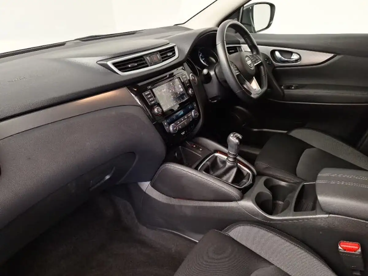 2019-nissan-qashqai-13-dig-t-n-connecta-140ps-big-4
