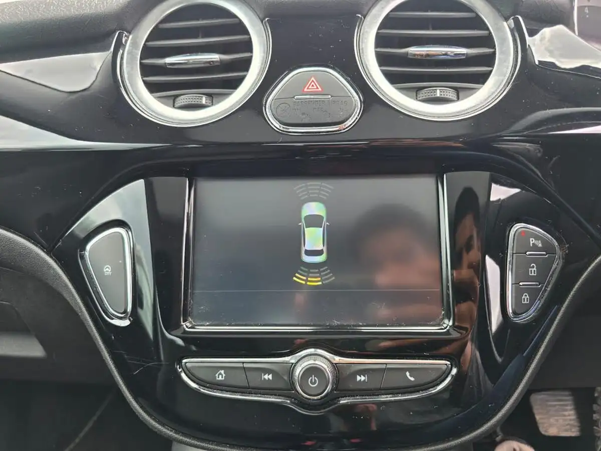 2016-vauxhall-adam-14i-vvt-16v-glam-87ps-ecoflex-easytronic-big-26