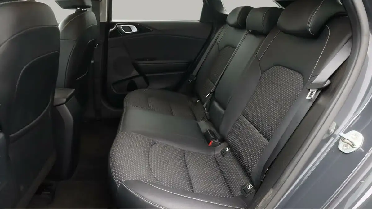2021-kia-ceed-16crdi-3-48v-mhev-sportswagon-big-15