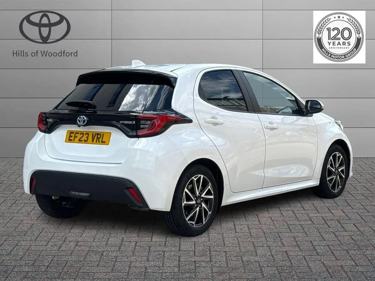 2023-toyota-yaris-15-vvt-i-design-big-2
