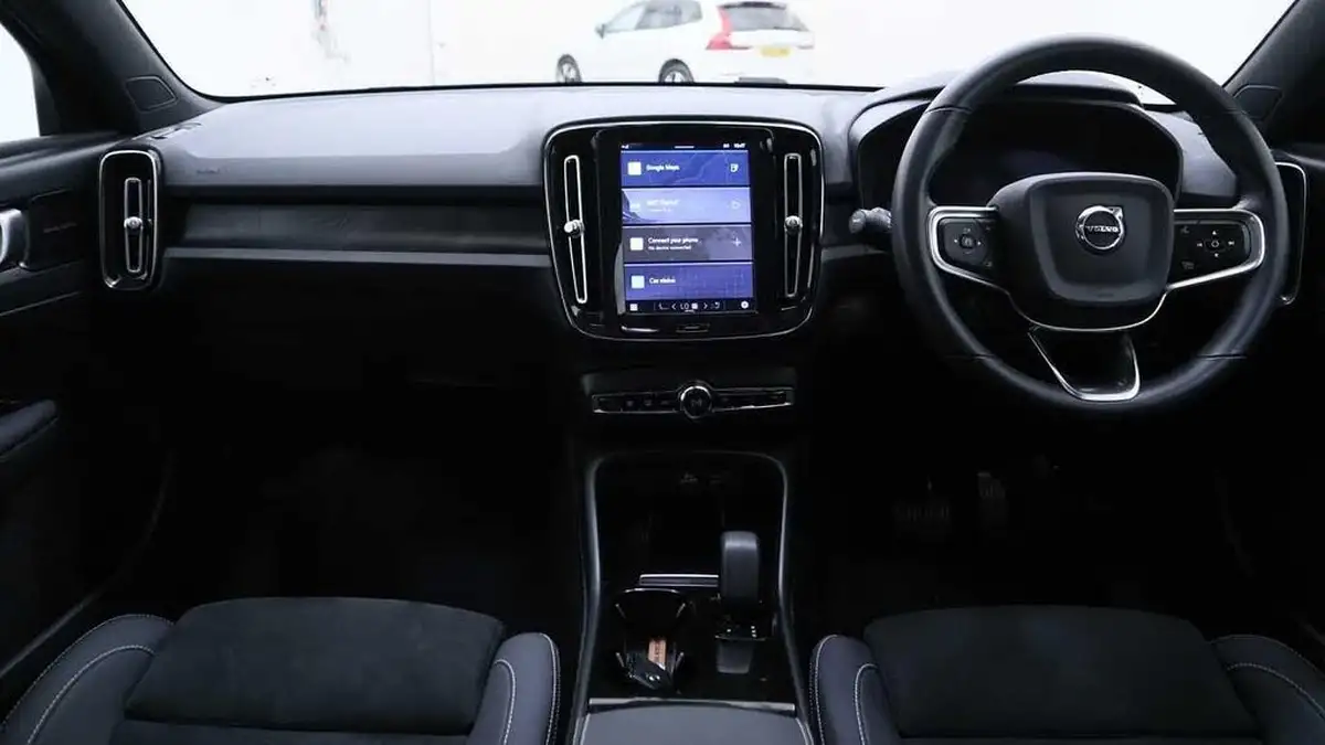 2022-volvo-c40-e-twin-recharge-pro-big-9