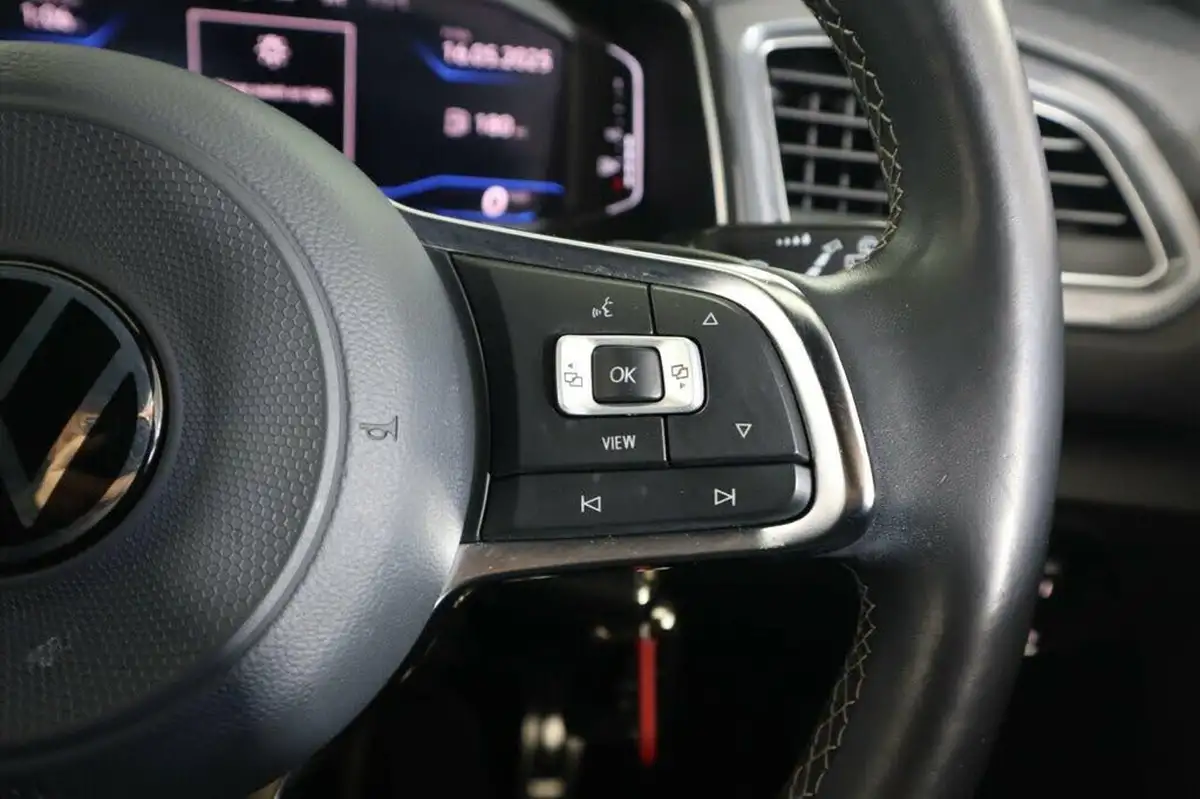 2021-volkswagen-t-roc-15-tsi-r-line-hatchback-5d-dsg-big-17