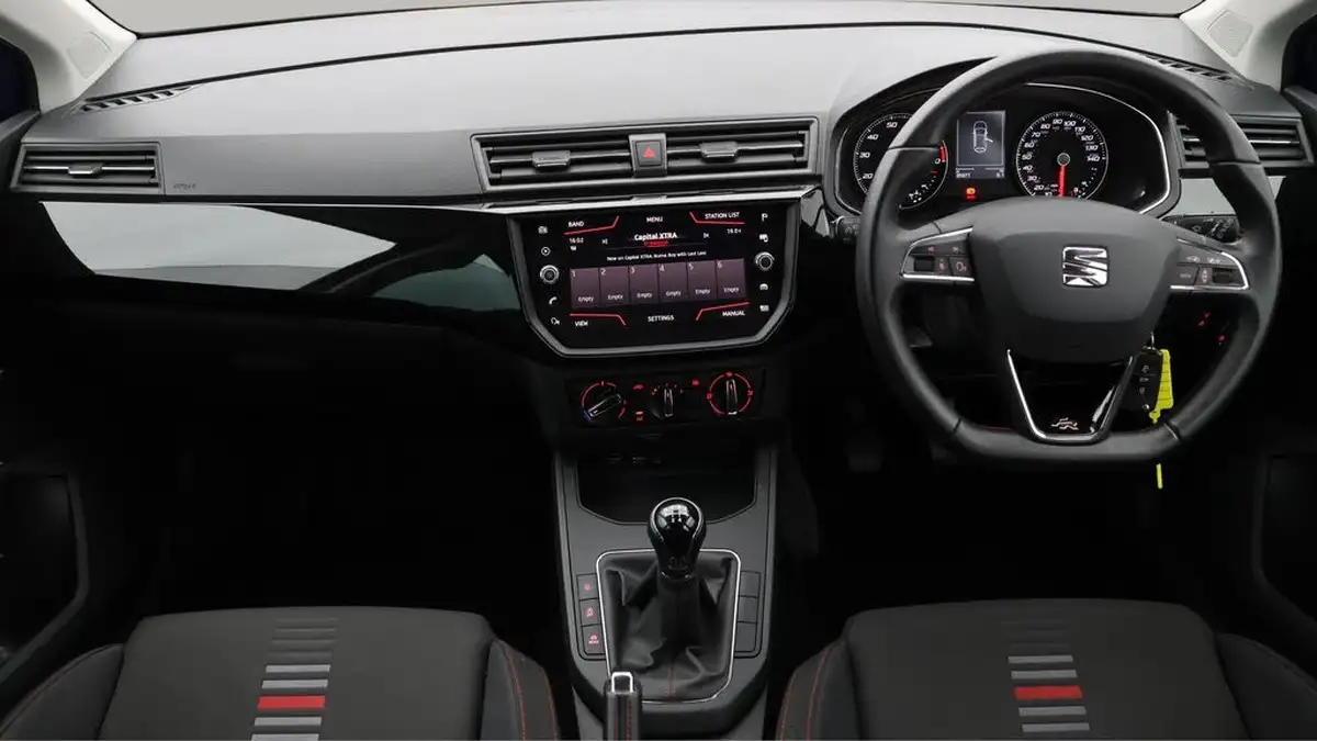 2018-seat-ibiza-10-tsi-fr-95ps-big-12