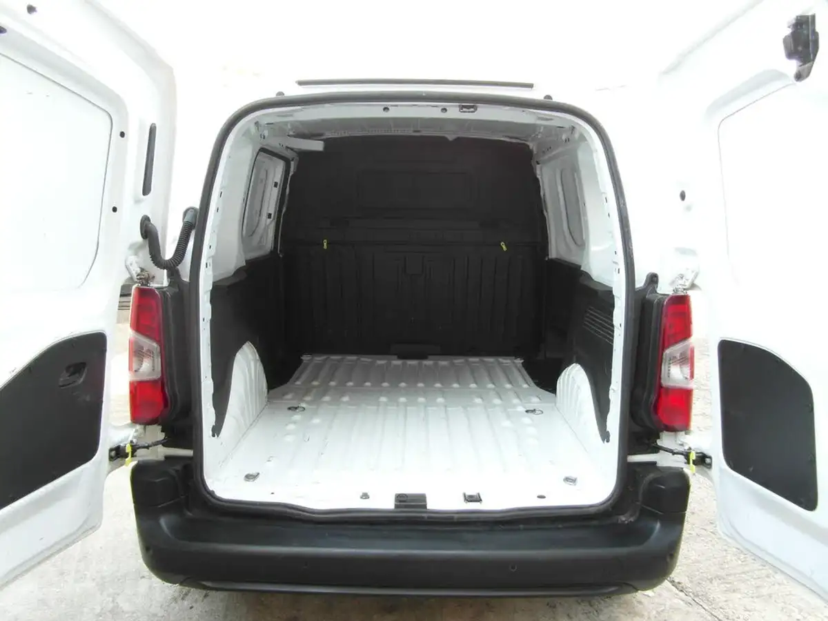 2021-citroen-berlingo-15bluehdi-650-enterprise-ss-big-10