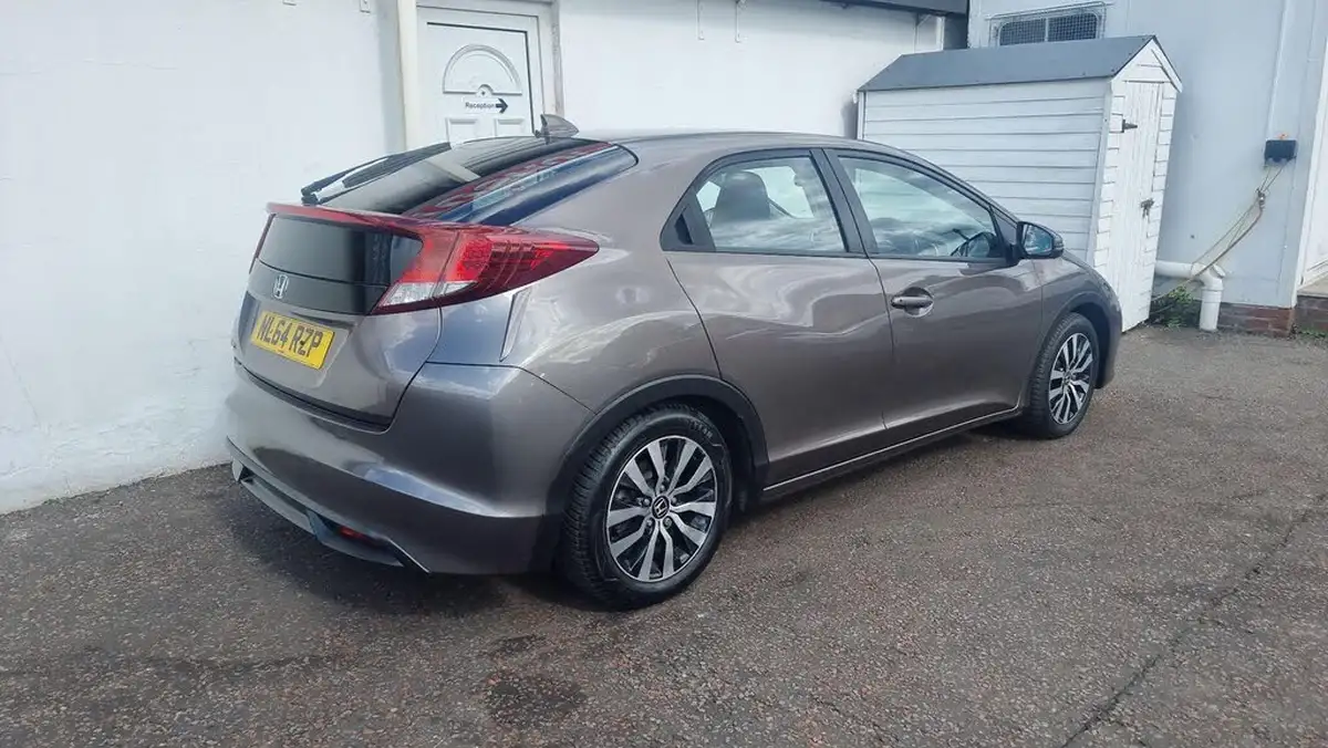 2014-honda-civic-16td-s-hatchback-big-5