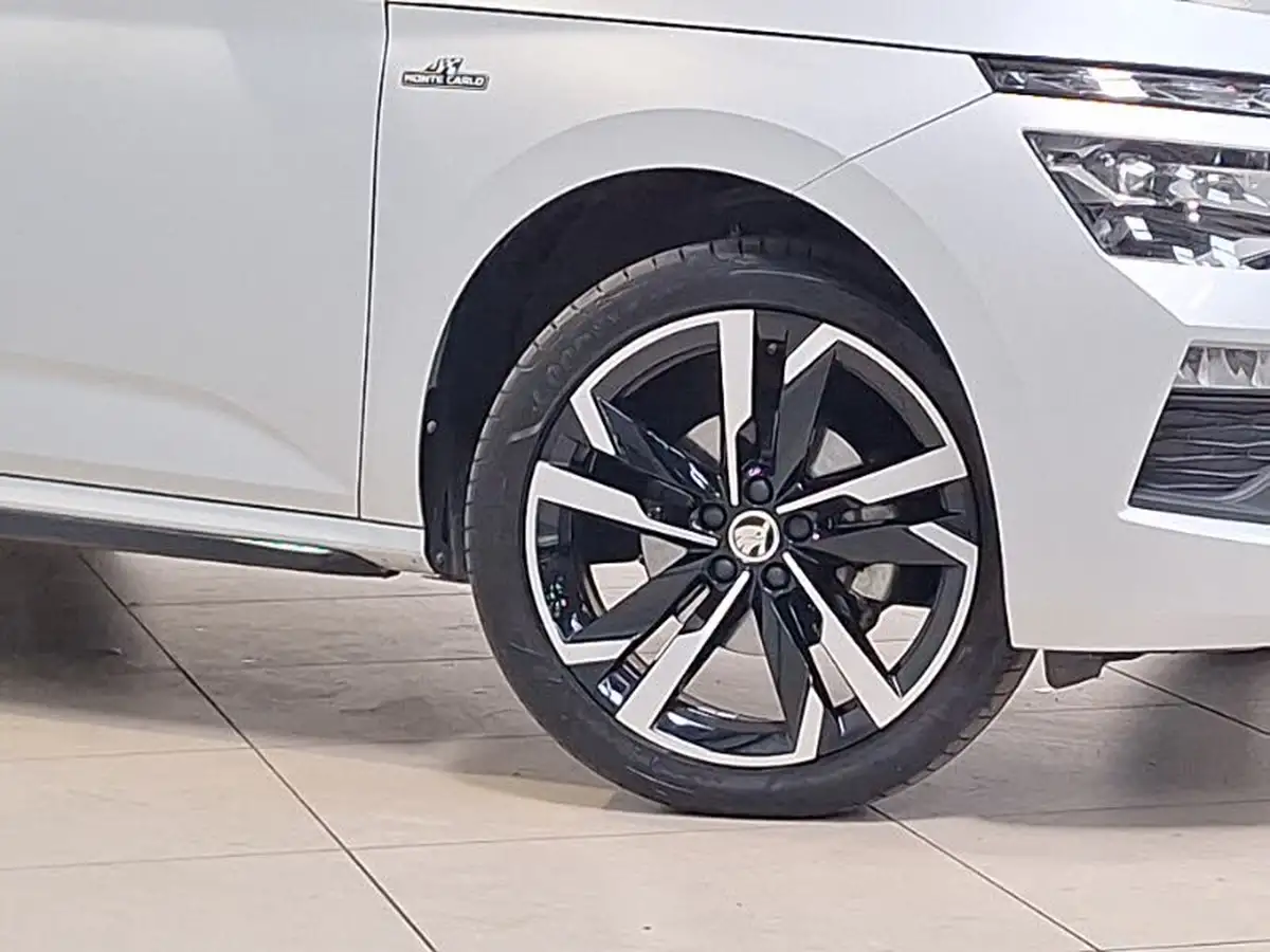 2024-skoda-kamiq-10-tsi-monte-carlo-116ps-big-8
