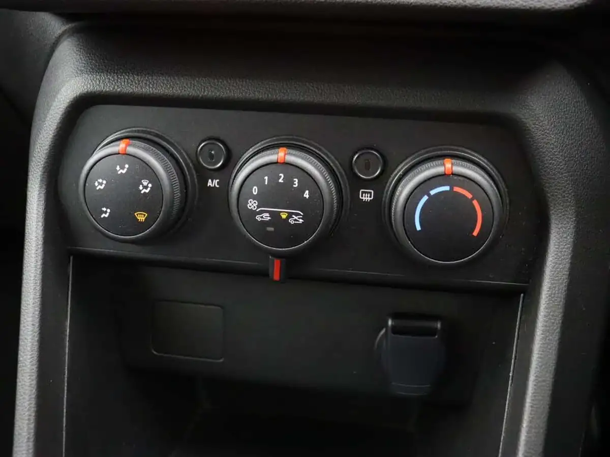 2023-dacia-sandero-stepway-10-tce-expression-90bhp-big-30