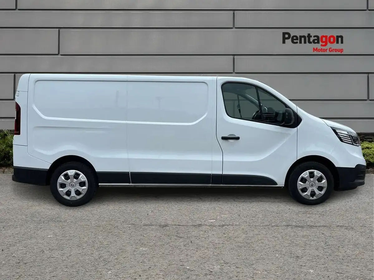 2024-renault-trafic-20dci-ll30-130-advance-panel-big-13