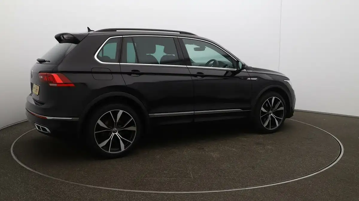 2021-volkswagen-tiguan-15-tsi-r-line-big-52
