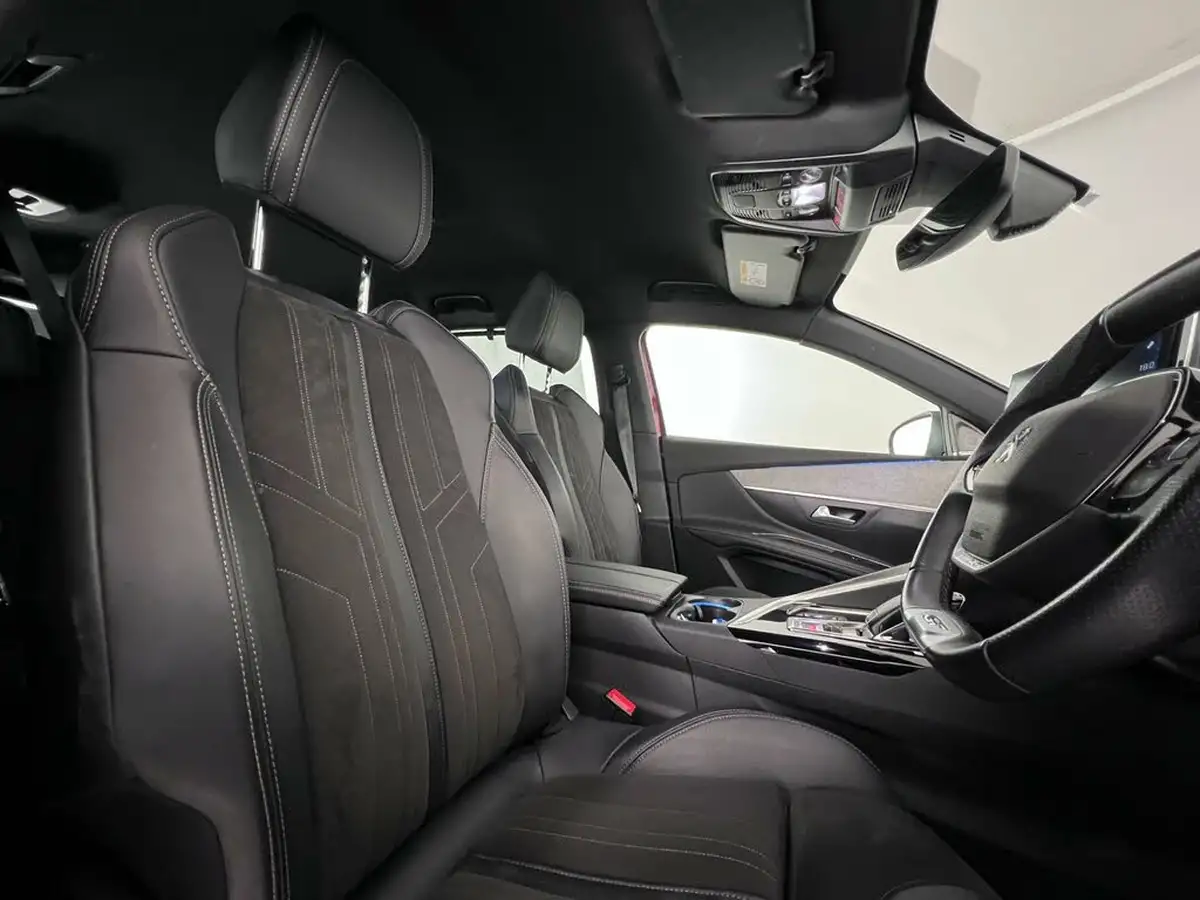 2022-peugeot-5008-suv-12-puretech-gt-premium-big-16