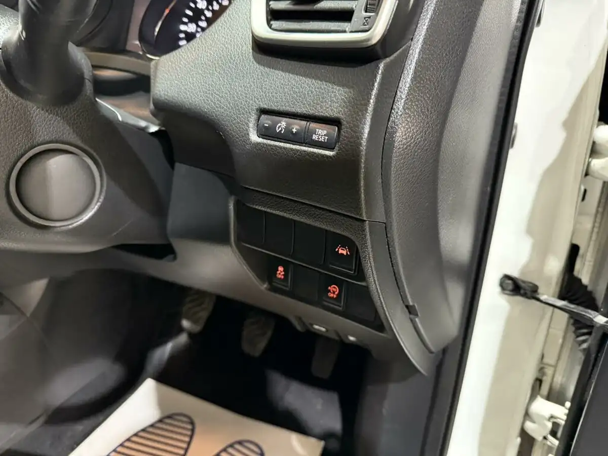 2017-nissan-qashqai-15dci-tekna-big-23