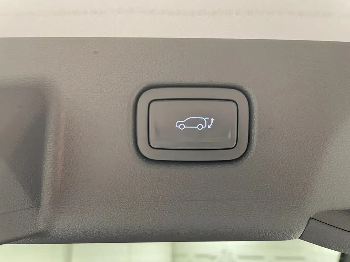 2024-hyundai-kona-e-ultimate-218ps-65kwh-big-8