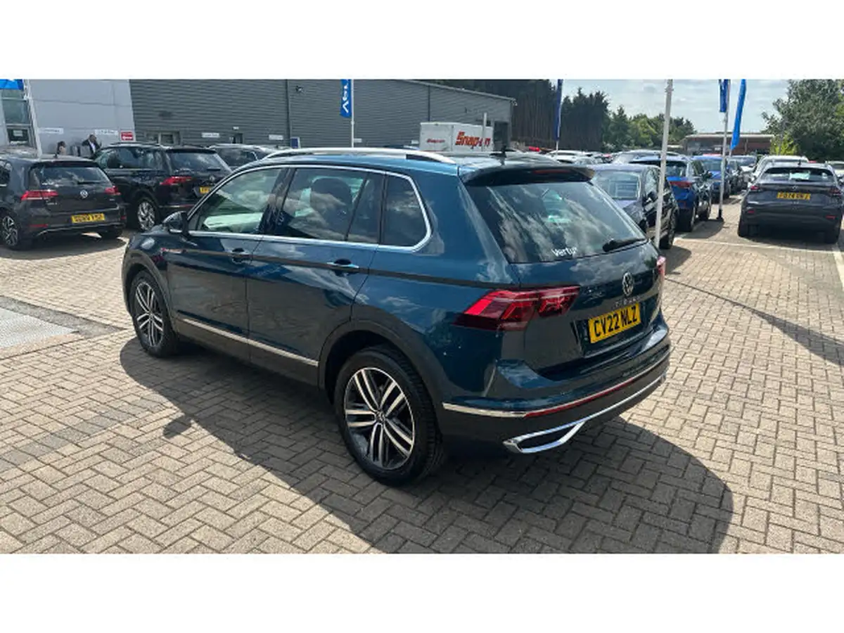 2022-volkswagen-tiguan-15-tsi-elegance-big-26
