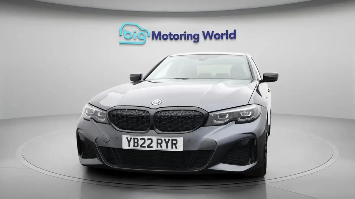 2022-bmw-3-series-30td-m340d-xdrive-saloon-4d-big-1