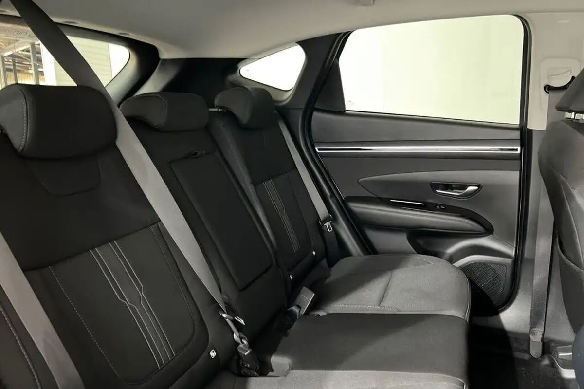 2022-hyundai-tucson-16-t-gdi-premium-230ps-hybrid-auto-big-22