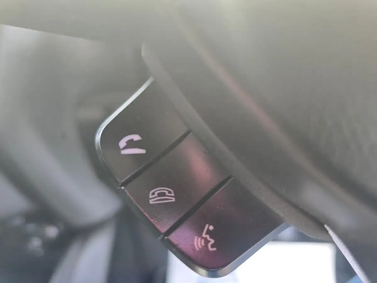 2018-suzuki-swift-12-dualjet-sz5-big-28
