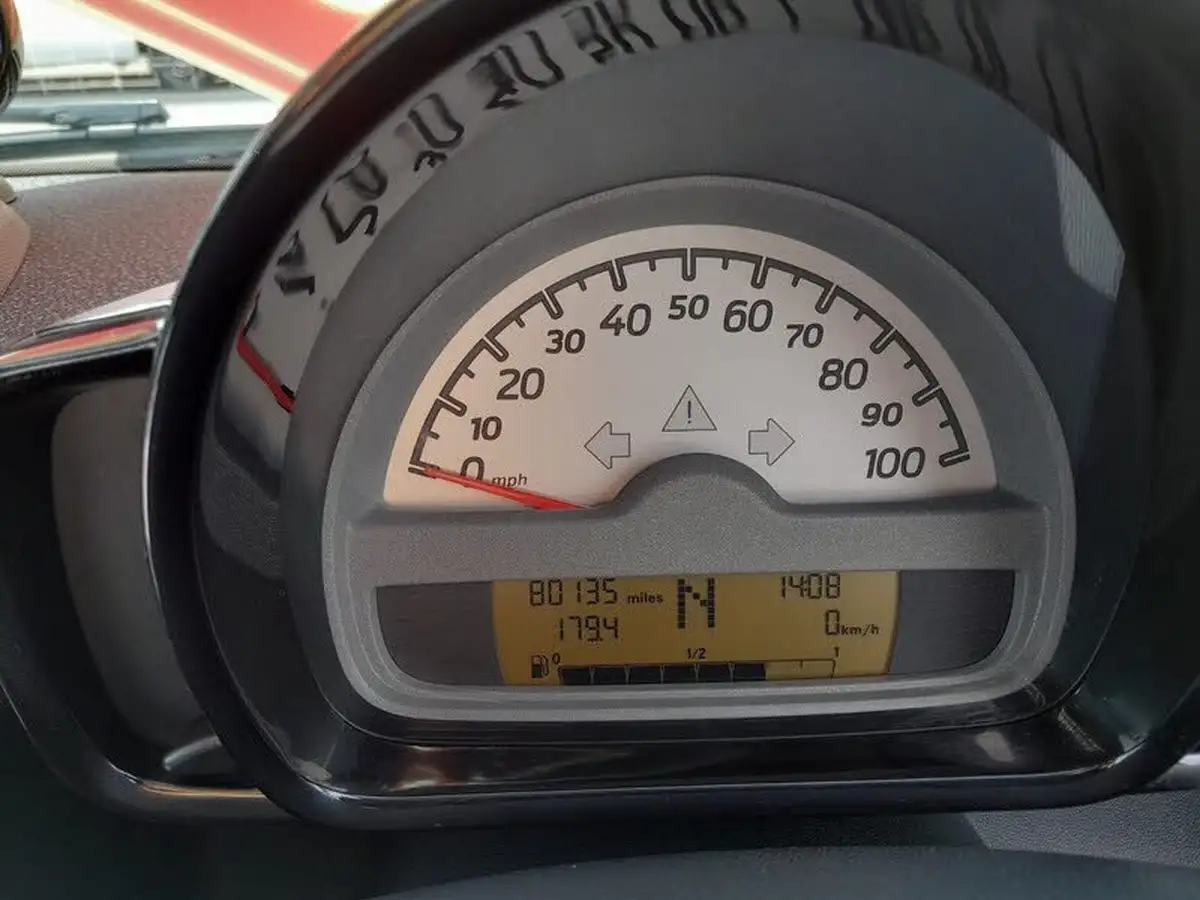 2010-smart-fortwo-08td-passion-coupe-semi-a-big-13