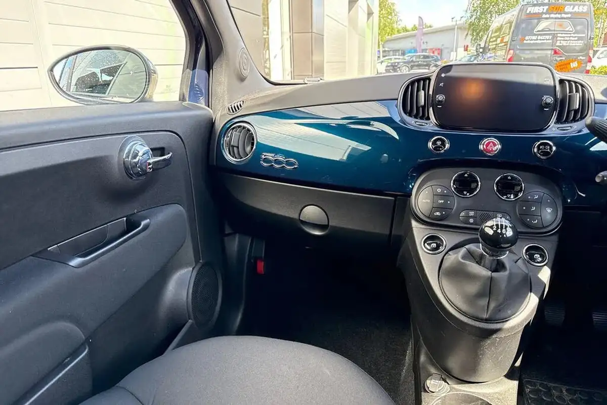 2024-fiat-500c-10-big-13