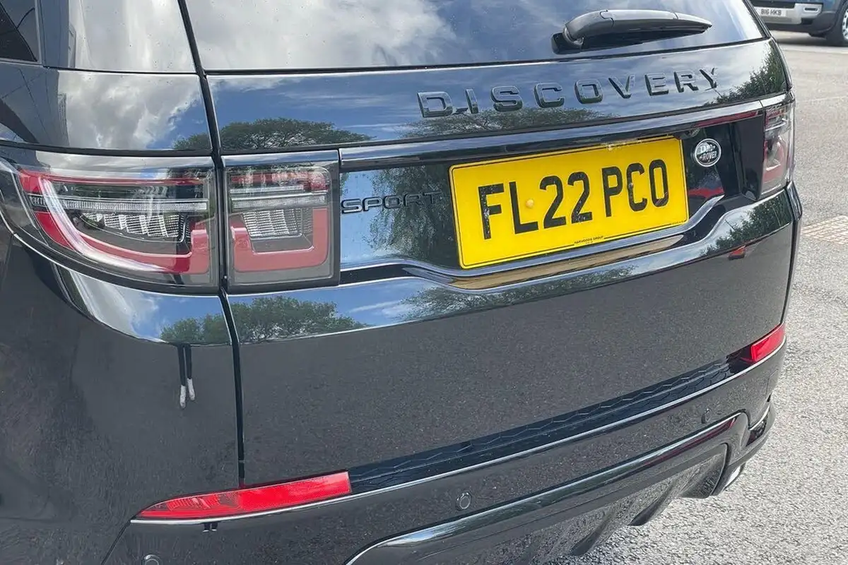 2022-land-rover-discovery-sport-20-d200-r-dynamic-se-big-49