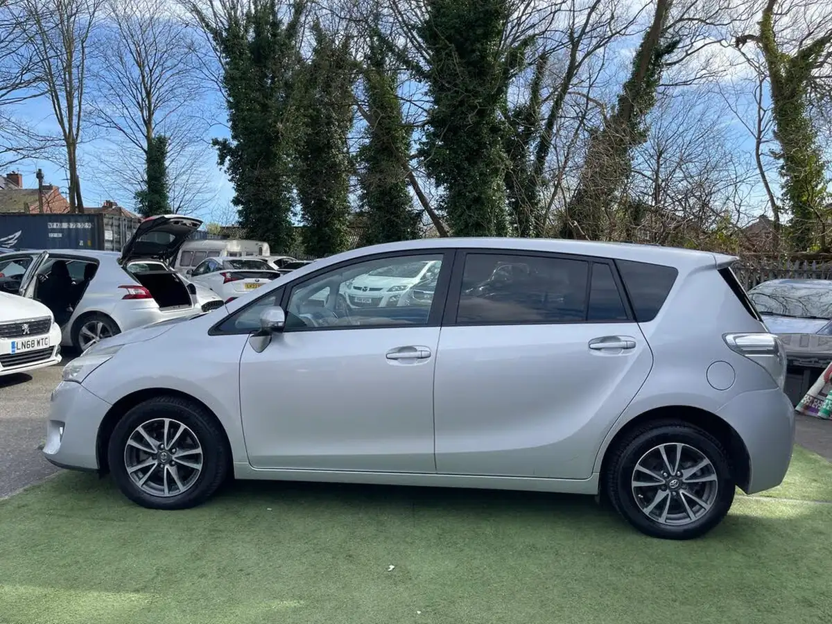 2014-toyota-verso-16d-d-4d-icon-big-8