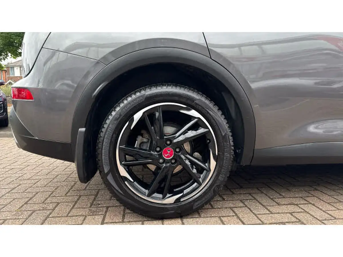 2019-ds-ds-7-crossback-20bluehdi-performance-line-big-6
