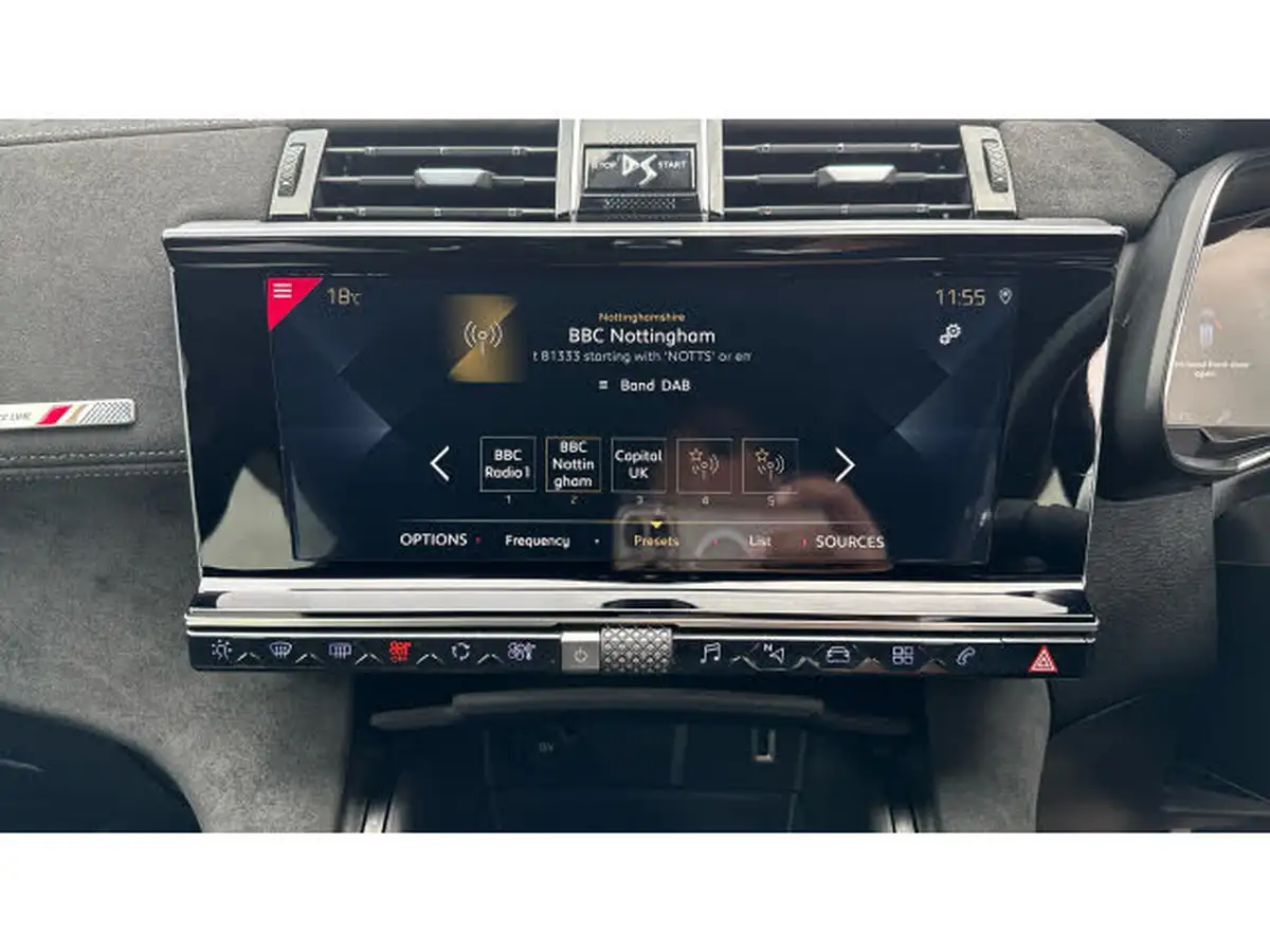 2019-ds-ds-7-crossback-20bluehdi-performance-line-big-30
