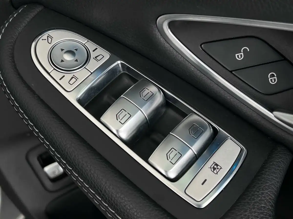 2017-mercedes-benz-c-class-21d-c300h-amg-line-premium-saloon-4d-7g-tronic-big-40