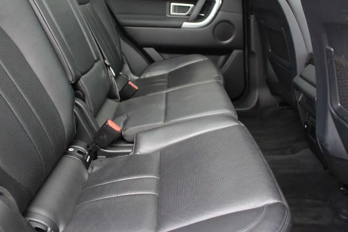2019-land-rover-discovery-sport-20td4-landmark-big-20