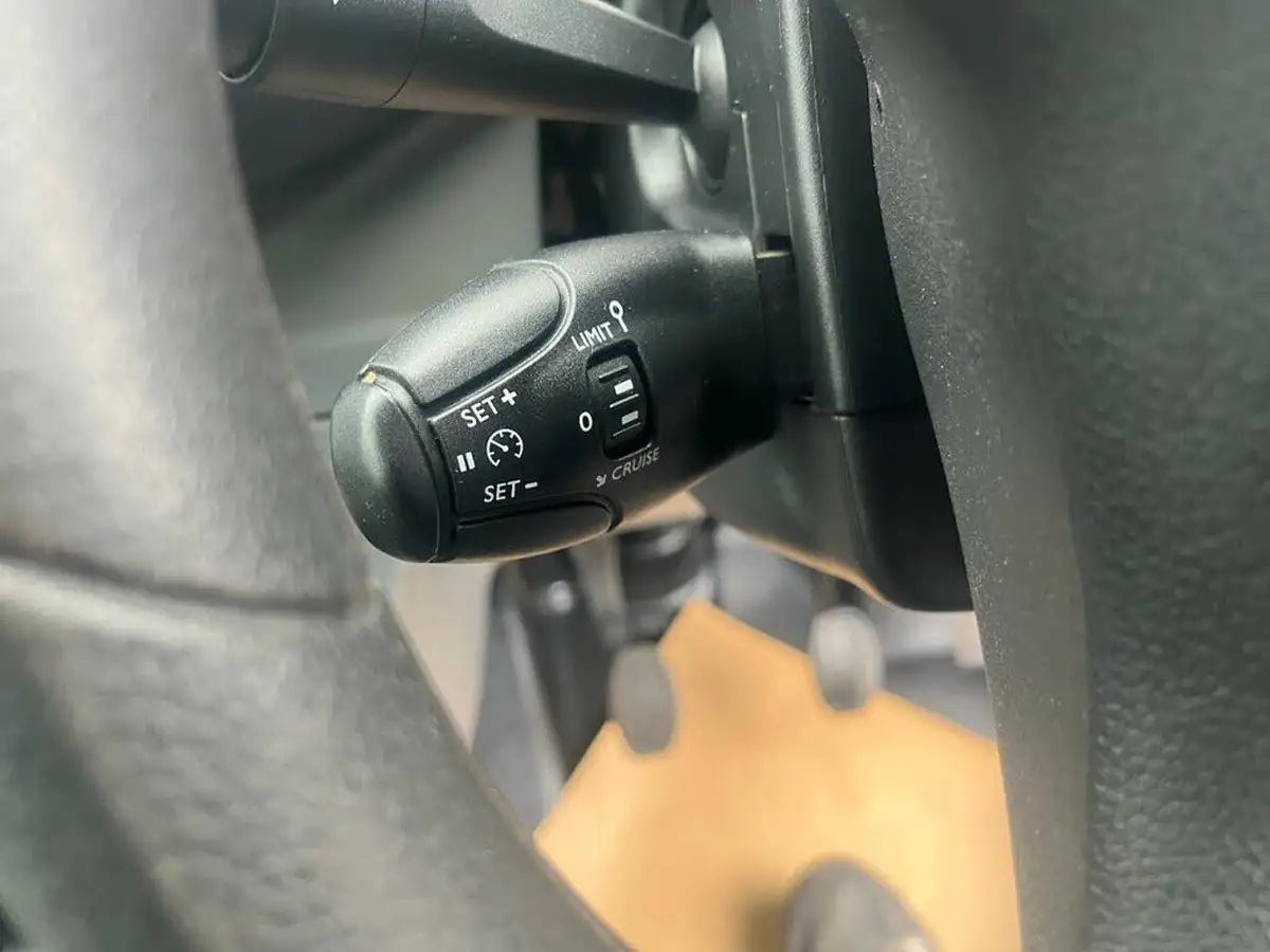 2022-vauxhall-vivaro-15td-2900-l2h1-dynamic-big-44