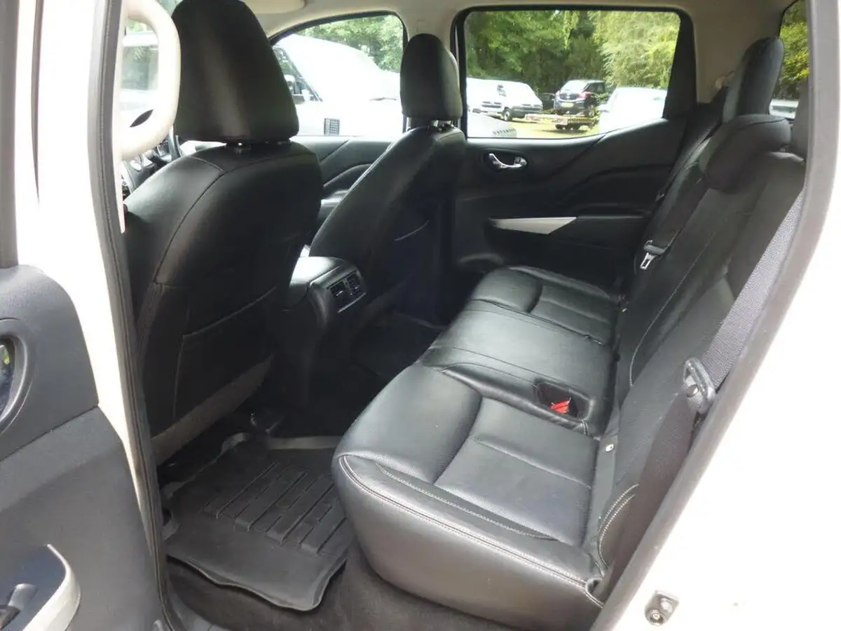 2019-nissan-navara-23dci-tt-tekna-8-navileather-big-25