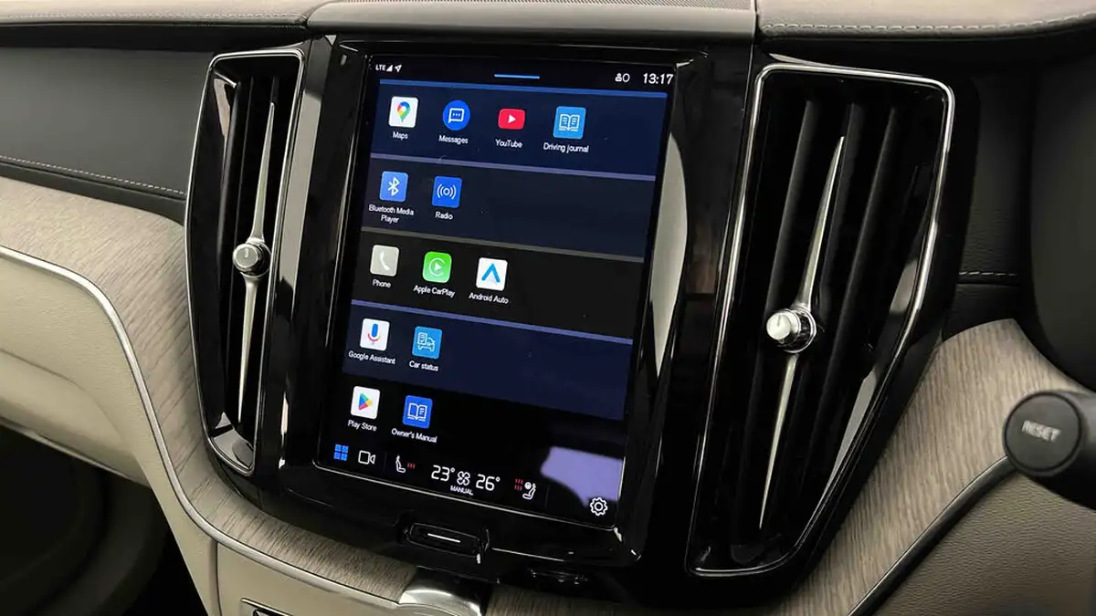 2021-volvo-xc60-20-t6-inscription-350bhp-big-38