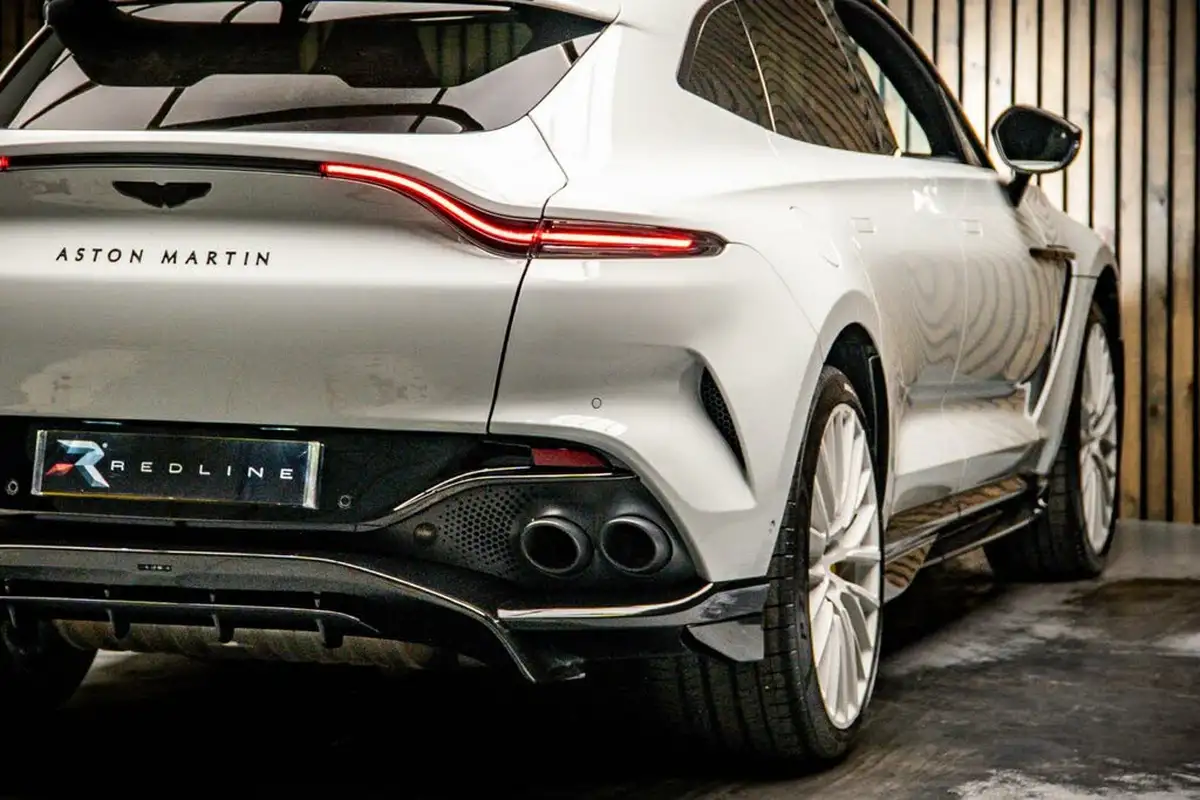 2022-aston-martin-dbx-40-v8-big-20