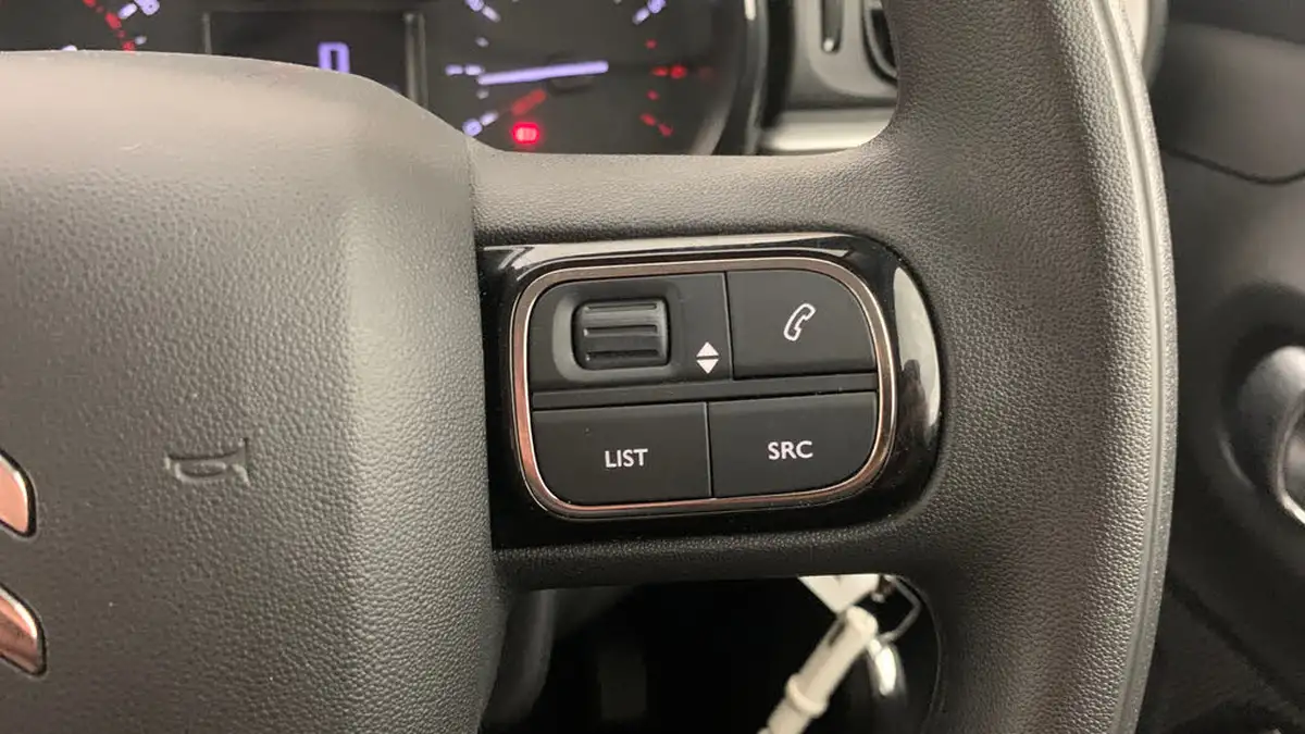 2021-citroen-c3-12-puretech-shine-83ps-big-17
