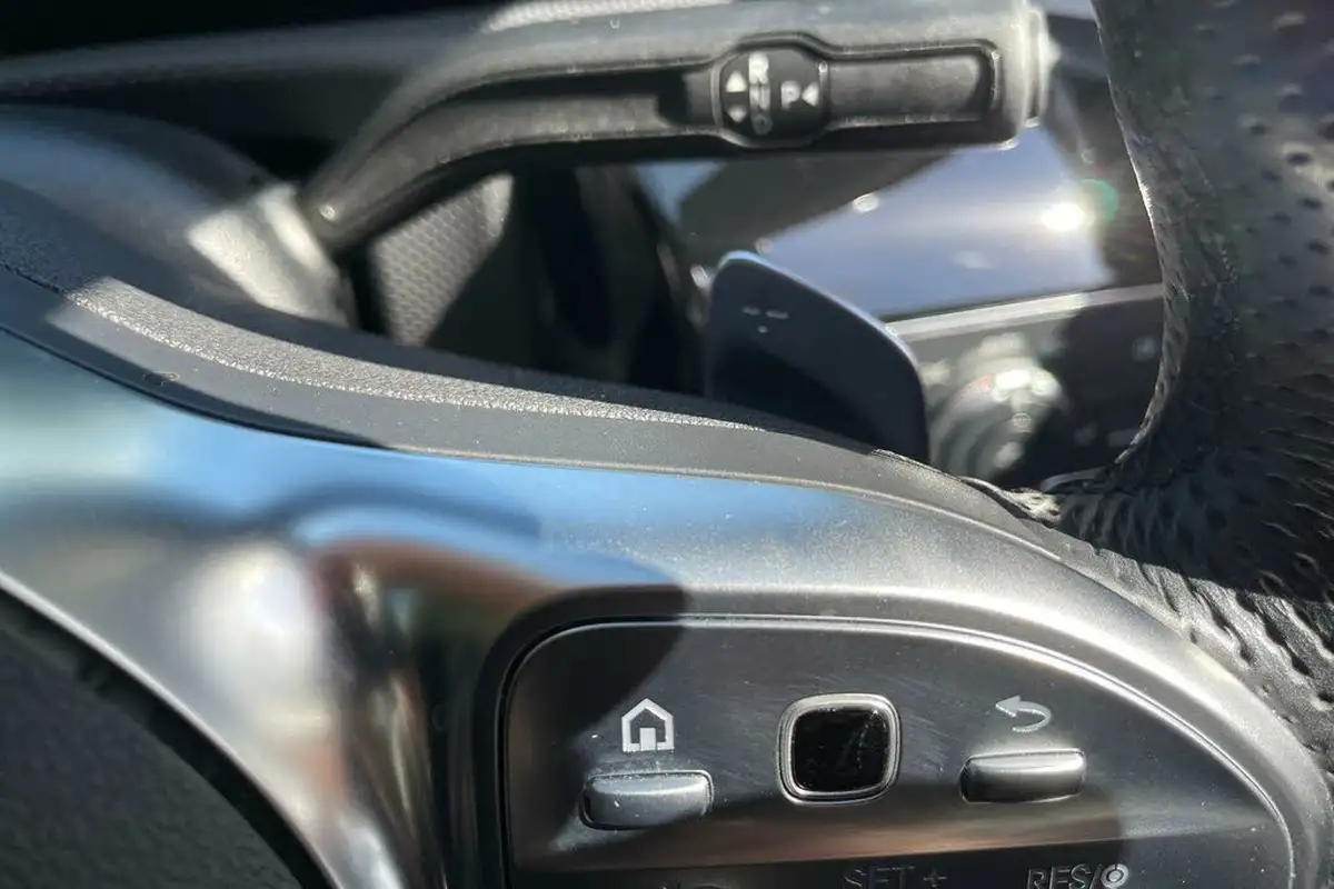 2021-mercedes-benz-a-class-13-a200-exclusive-edition-7g-dct-big-42