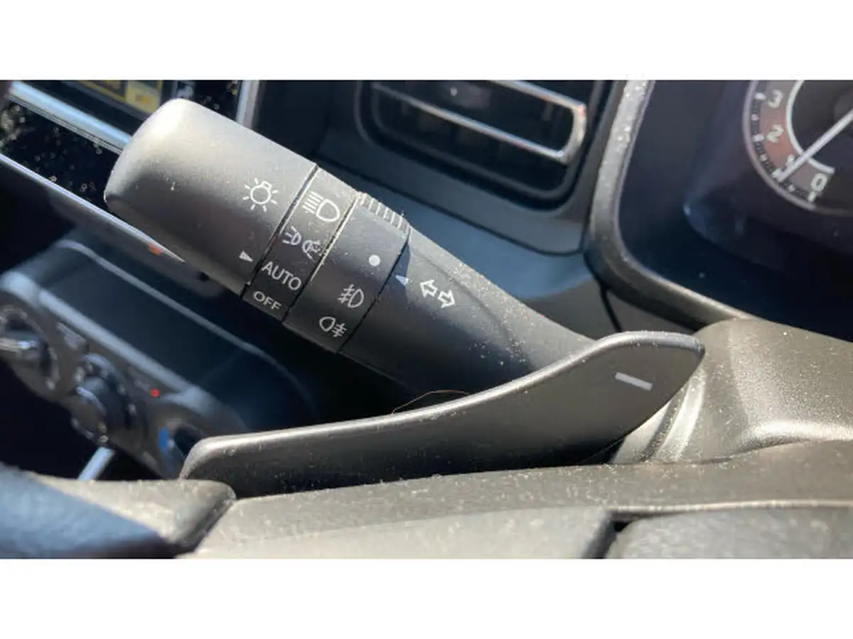2023-suzuki-ignis-12-dualjet-sz-t-cvt-big-26