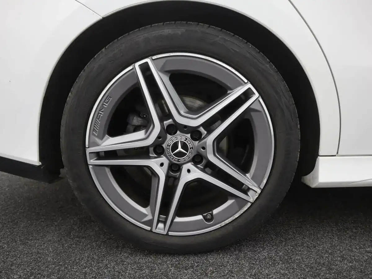2022-mercedes-benz-cla-13-cla-180-amg-line-premium-coupe-4d-big-5