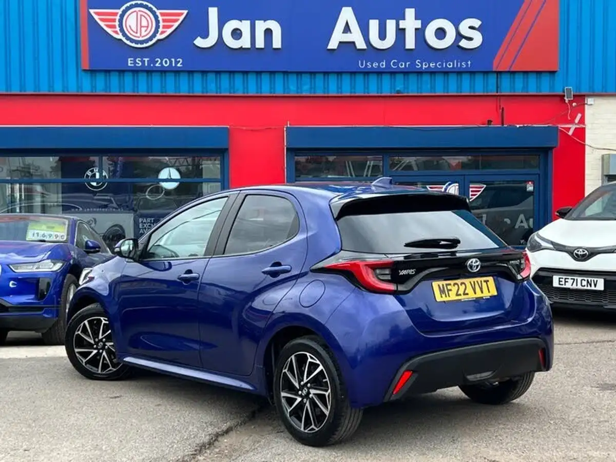 2022-toyota-yaris-15-vvt-i-design-big-31