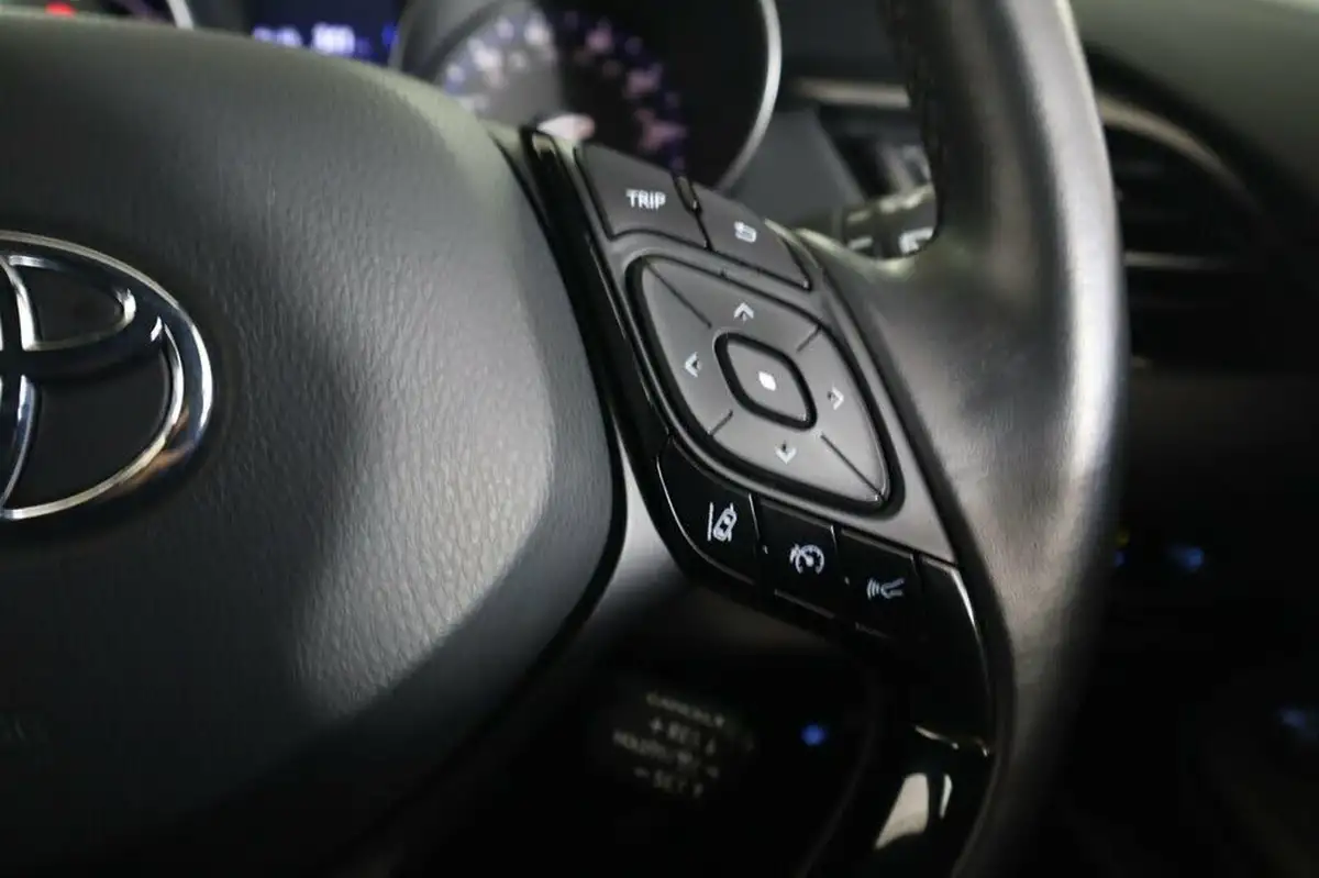 2019-toyota-c-hr-18-vvt-i-icon-big-14