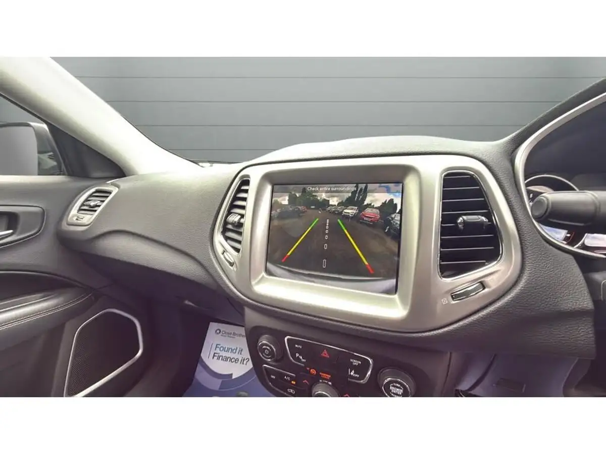 2018-jeep-compass-14-multiair-ii-longitude-big-10