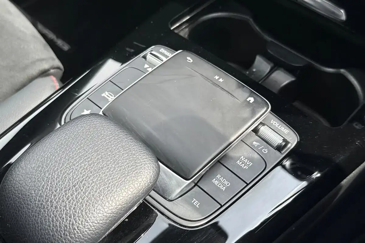 2021-mercedes-benz-a-class-20d-a220d-amg-line-hatchback-5d-big-42