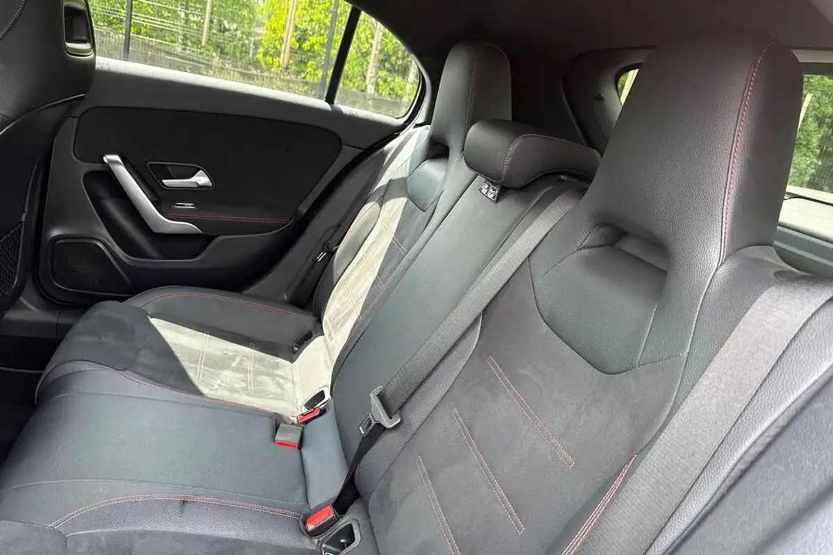 2021-mercedes-benz-a-class-20d-a220d-amg-line-hatchback-5d-big-18