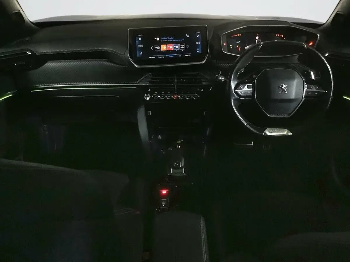 2020-peugeot-2008-suv-12-puretech-gt-155bhp-eat8-big-2