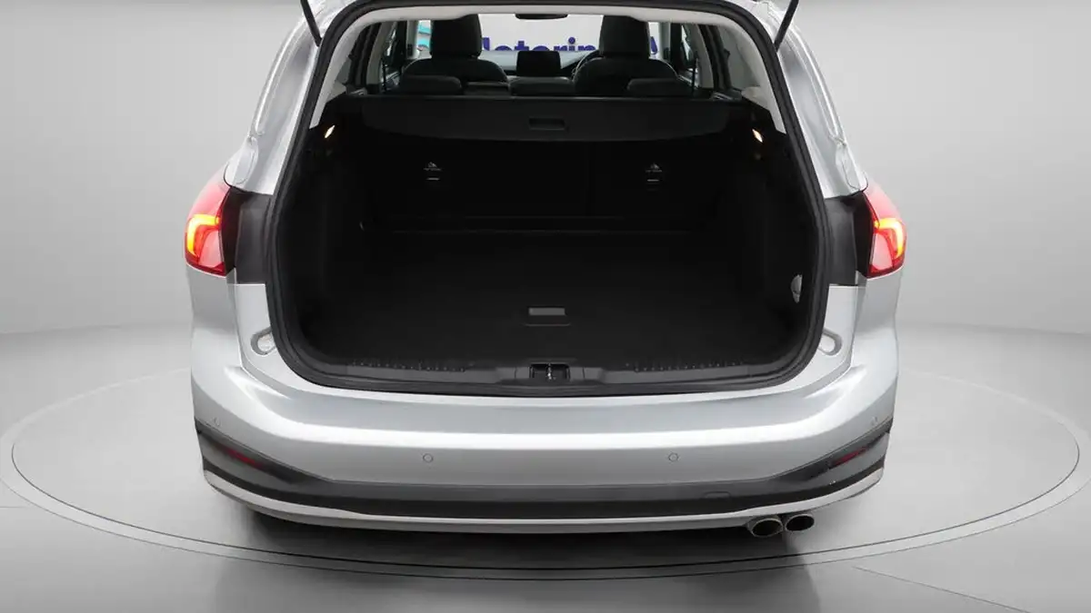 2020-ford-focus-20-active-x-estate-auto-big-17