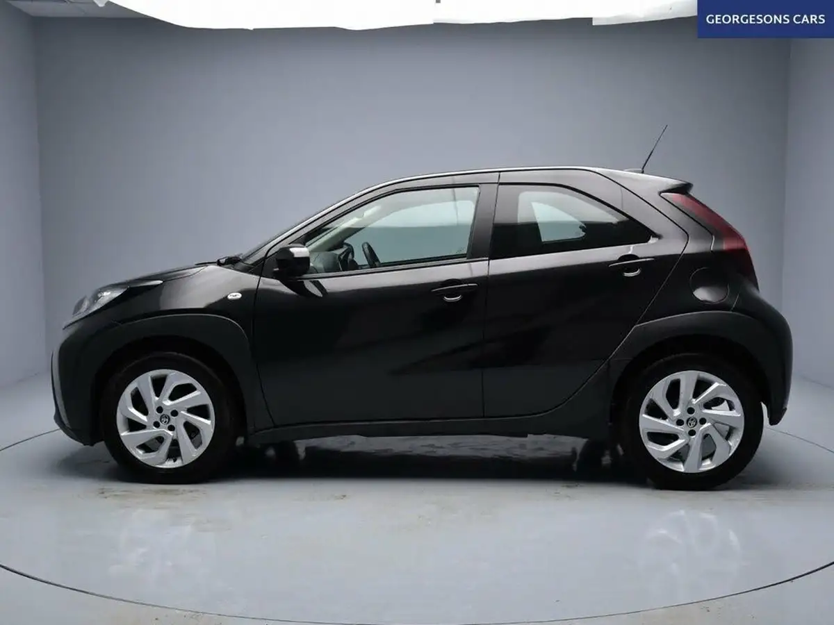 2022-toyota-aygo-x-10-vvt-i-pure-big-22
