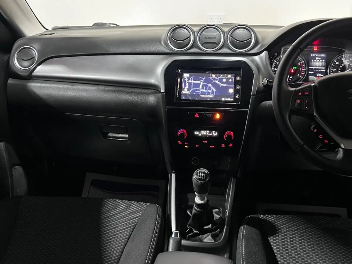 2020-suzuki-vitara-14-boosterjet-sz-t-140ps-big-26