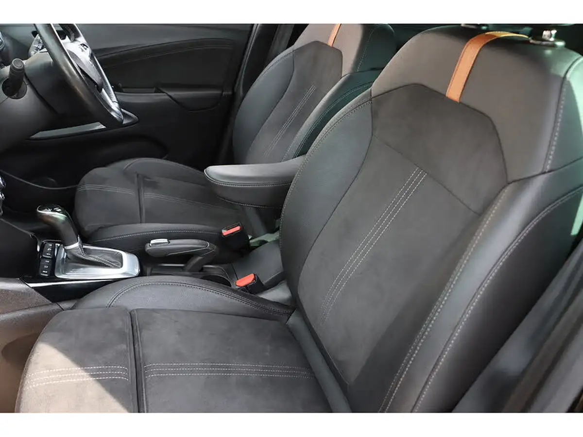 2021-vauxhall-crossland-big-33