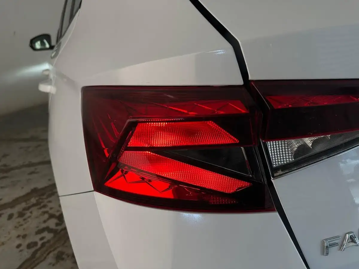 2023-skoda-fabia-10-tsi-se-comfort-109ps-dsg-big-34