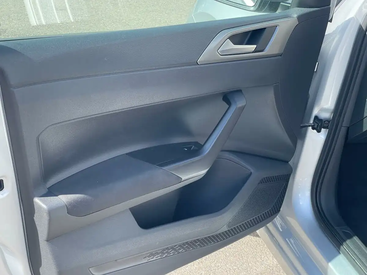 2019-volkswagen-polo-10-tsi-se-ss-big-38