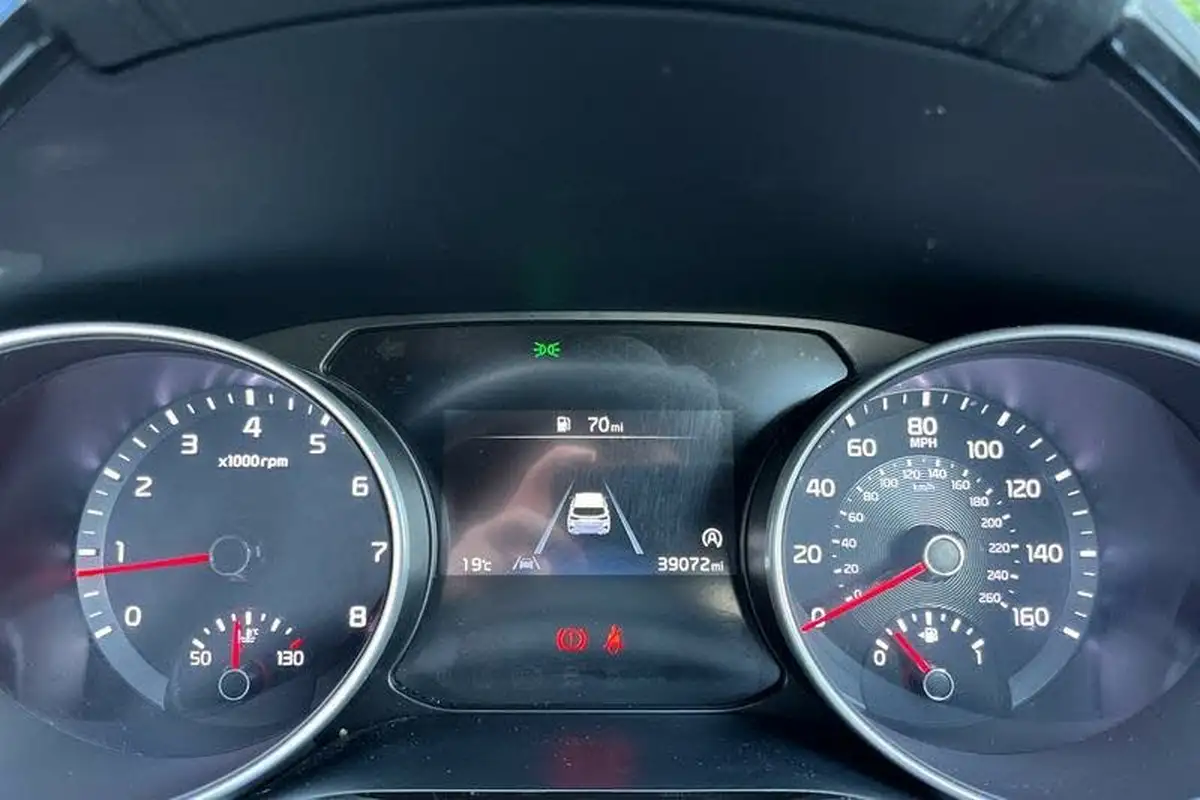 2022-kia-ceed-15-t-gdi-gt-line-big-12